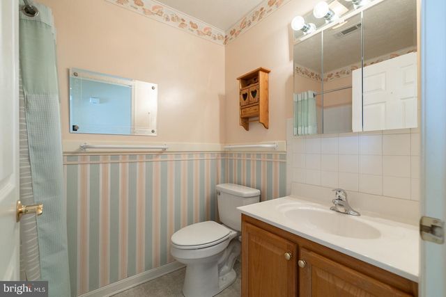 1885 ROSSER LN, Winchester, VA 22601