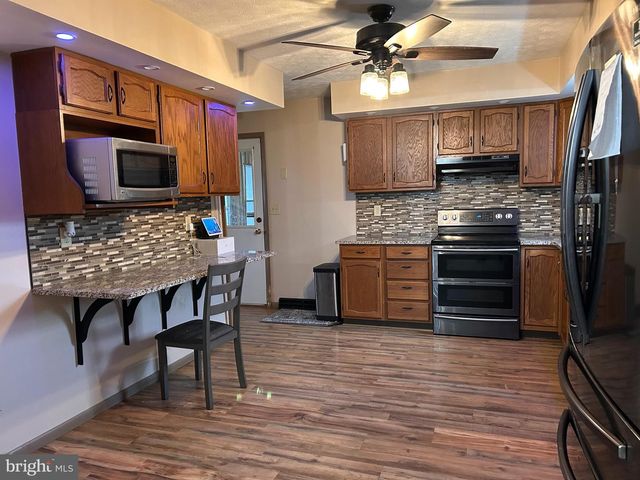 1390 OLD 220 RD, Bellefonte, PA 16823