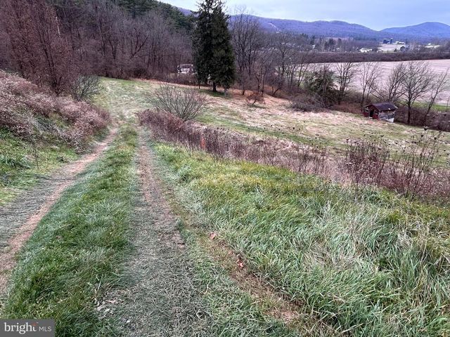 1390 OLD 220 RD, Bellefonte, PA 16823