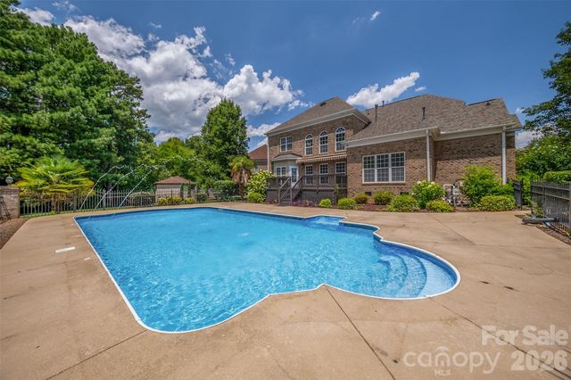 699 Beacontree Court NW, Concord, NC 28027