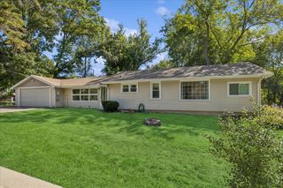 7610 Arbor Road, Wonder Lake, IL 60097