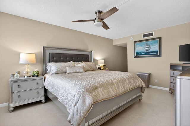 1012 N Ocean Boulevard 408, Pompano Beach, FL 33062