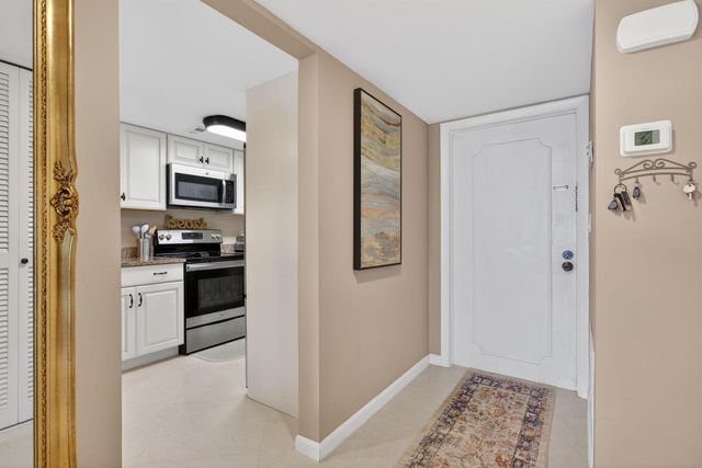 1012 N Ocean Boulevard 408, Pompano Beach, FL 33062
