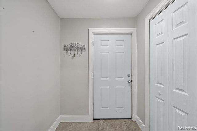 11610 Cardwell Street, Livonia, MI 48150