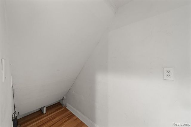 11610 Cardwell Street, Livonia, MI 48150