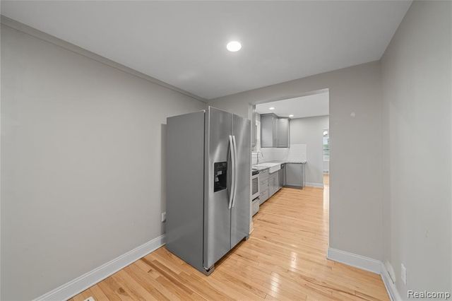 11610 Cardwell Street, Livonia, MI 48150