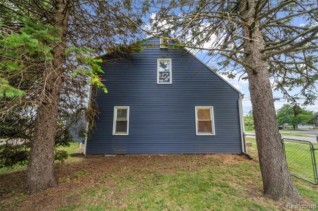 11610 Cardwell Street, Livonia, MI 48150