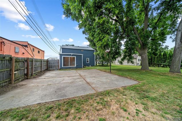 11610 Cardwell Street, Livonia, MI 48150