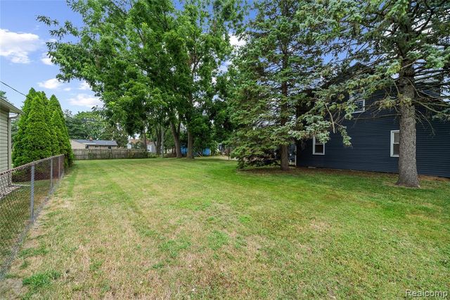 11610 Cardwell Street, Livonia, MI 48150