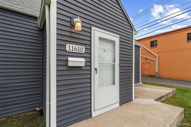 11610 Cardwell Street, Livonia, MI 48150