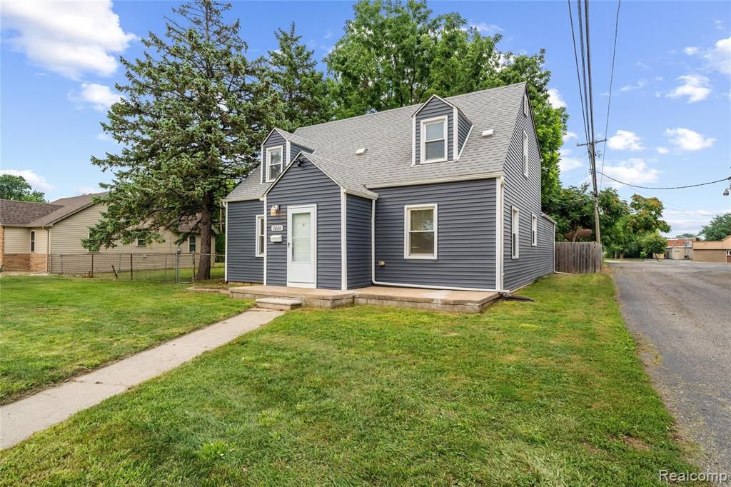 11610 Cardwell Street, Livonia, MI 48150