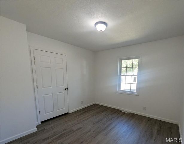 301 E Jackson, Hayti, MO 63851