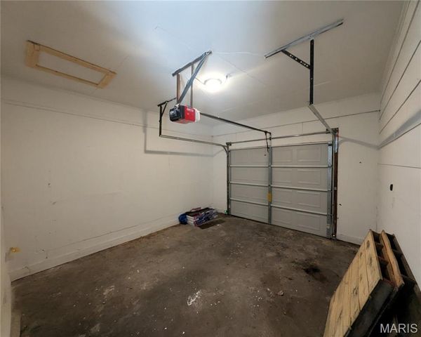 301 E Jackson, Hayti, MO 63851