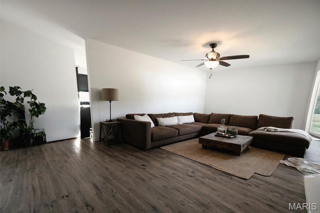 301 E Jackson, Hayti, MO 63851