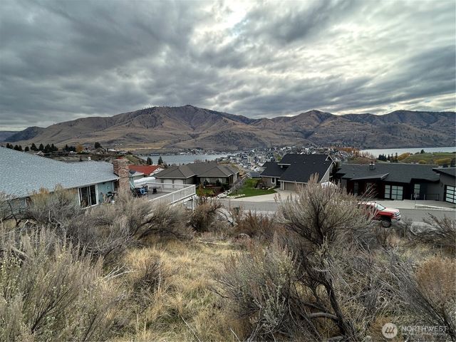 139 Bogey Boulevard, Chelan, WA 98816