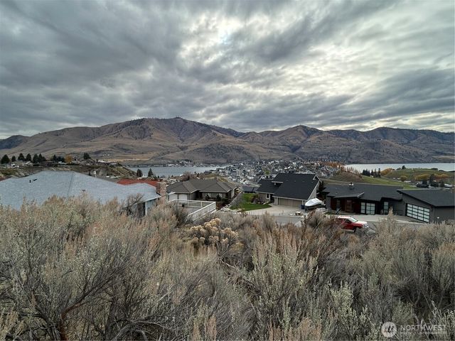 139 Bogey Boulevard, Chelan, WA 98816