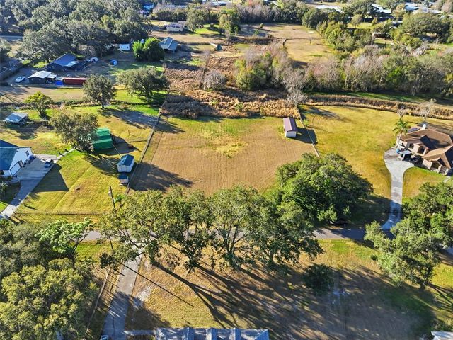 7005 CRIPPLE CREEK ROAD, Plant City, FL 33565