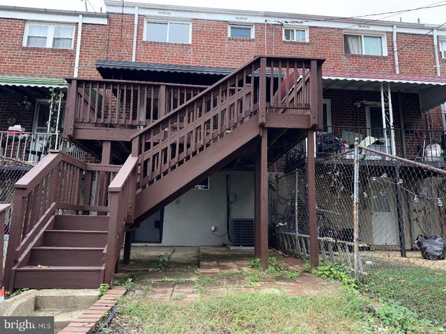 645 QUEENSGATE RD, Baltimore, MD 21229
