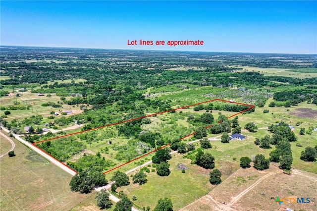 1325 Boulder Lane, Dale, TX 78616