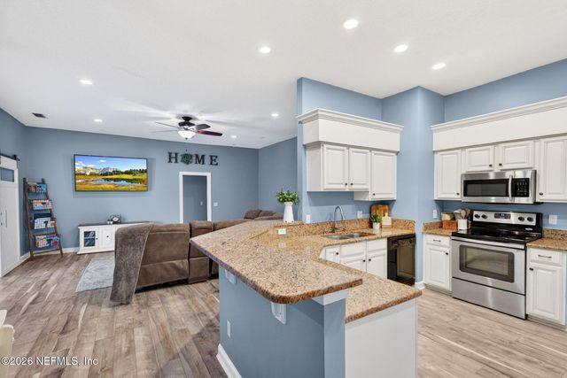 10224 HAMLET GLEN Drive, Jacksonville, FL 32221