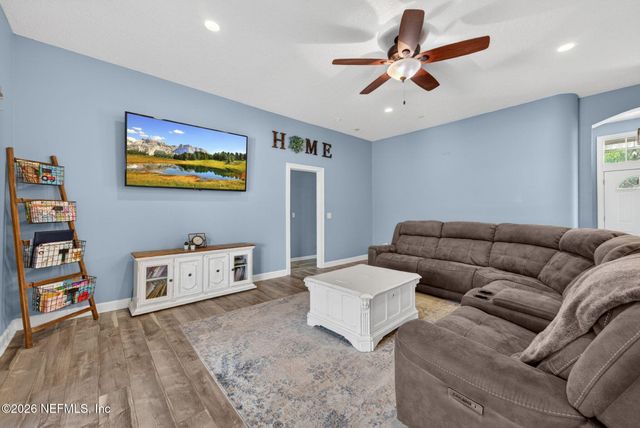 10224 HAMLET GLEN Drive, Jacksonville, FL 32221