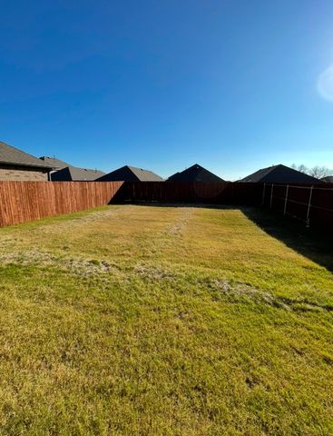 844 Moonglade Road, Lavon, TX 75166