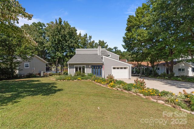 21208 Rio Oro Drive, Cornelius, NC 28031