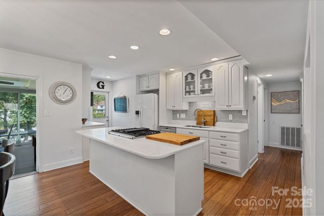 21208 Rio Oro Drive, Cornelius, NC 28031