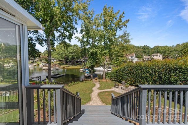 21208 Rio Oro Drive, Cornelius, NC 28031