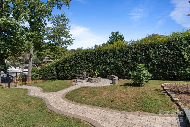 21208 Rio Oro Drive, Cornelius, NC 28031