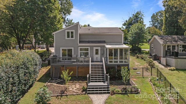 21208 Rio Oro Drive, Cornelius, NC 28031