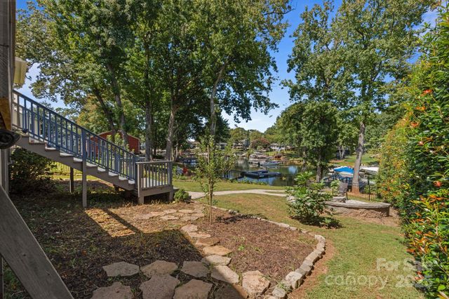 21208 Rio Oro Drive, Cornelius, NC 28031