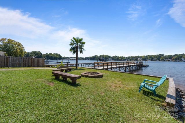 21208 Rio Oro Drive, Cornelius, NC 28031