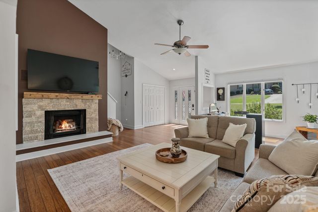21208 Rio Oro Drive, Cornelius, NC 28031