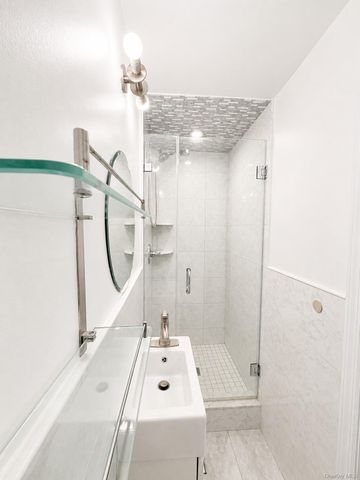 330 Central Park Avenue F8, Scarsdale, NY 10583