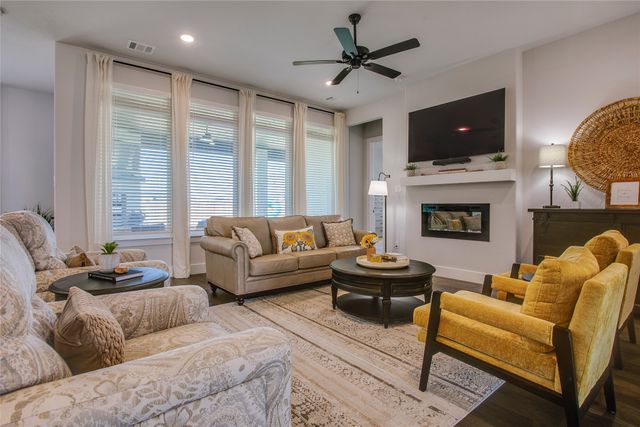 1730 Blackfoot Parkway, Waxahachie, TX 75165