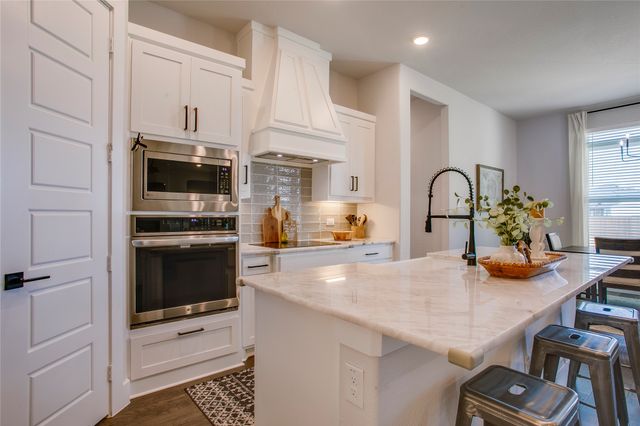 1730 Blackfoot Parkway, Waxahachie, TX 75165