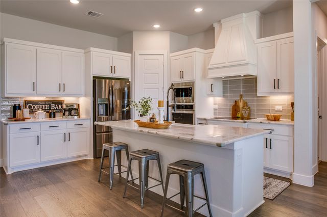 1730 Blackfoot Parkway, Waxahachie, TX 75165