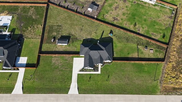1730 Blackfoot Parkway, Waxahachie, TX 75165