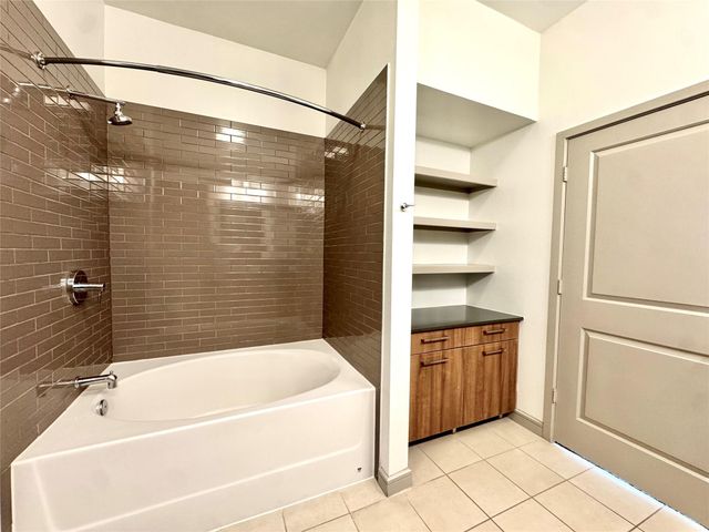 2111 Westheimer Rd Road 1401, Houston, TX 77098