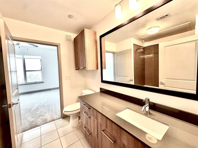 2111 Westheimer Rd Road 1401, Houston, TX 77098