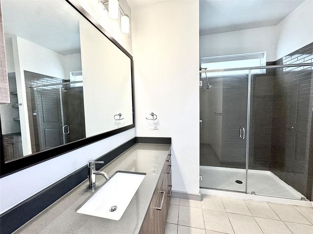 2111 Westheimer Rd Road 1401, Houston, TX 77098