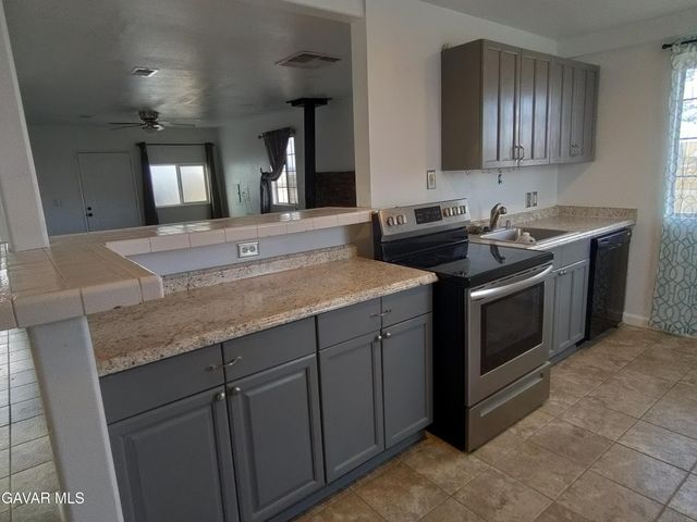 4987 Elder Avenue, Rosamond, CA 93560