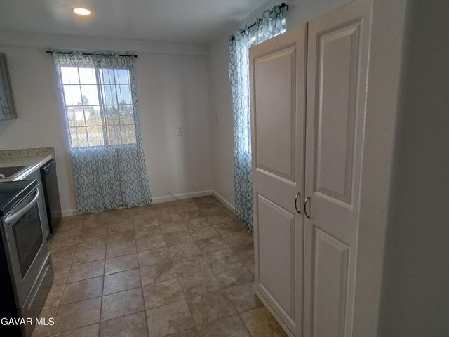 4987 Elder Avenue, Rosamond, CA 93560