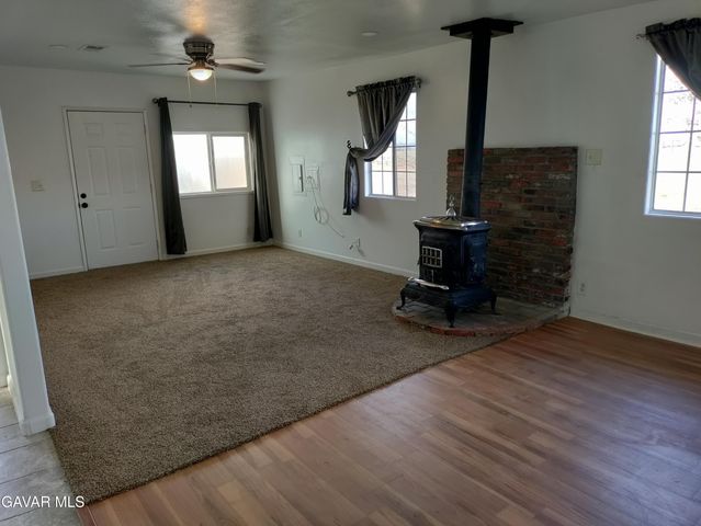 4987 Elder Avenue, Rosamond, CA 93560