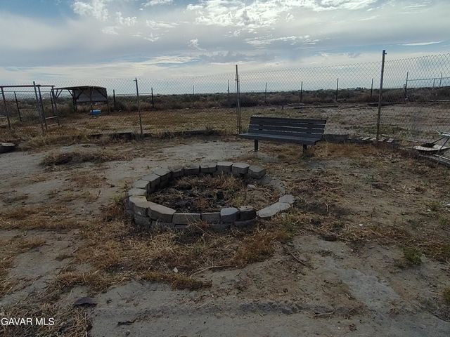 4987 Elder Avenue, Rosamond, CA 93560