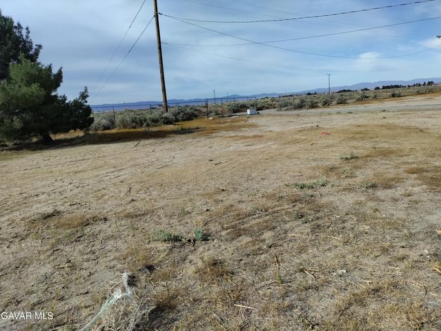 4987 Elder Avenue, Rosamond, CA 93560