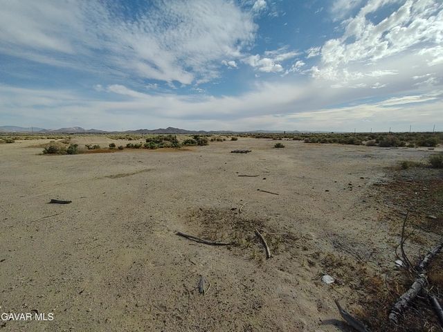 4987 Elder Avenue, Rosamond, CA 93560