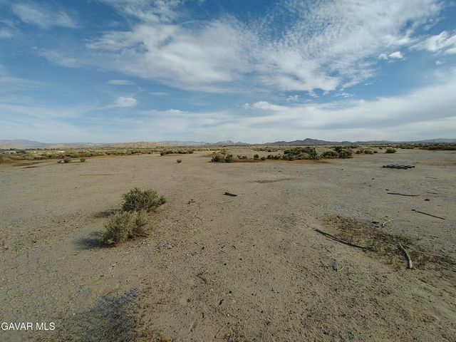 4987 Elder Avenue, Rosamond, CA 93560