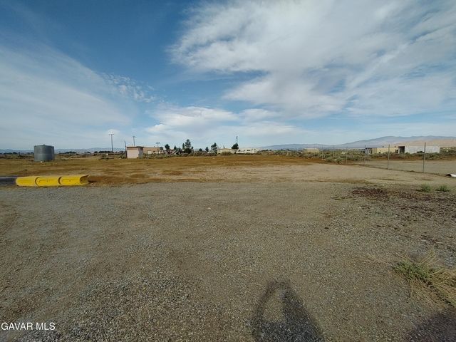 4987 Elder Avenue, Rosamond, CA 93560